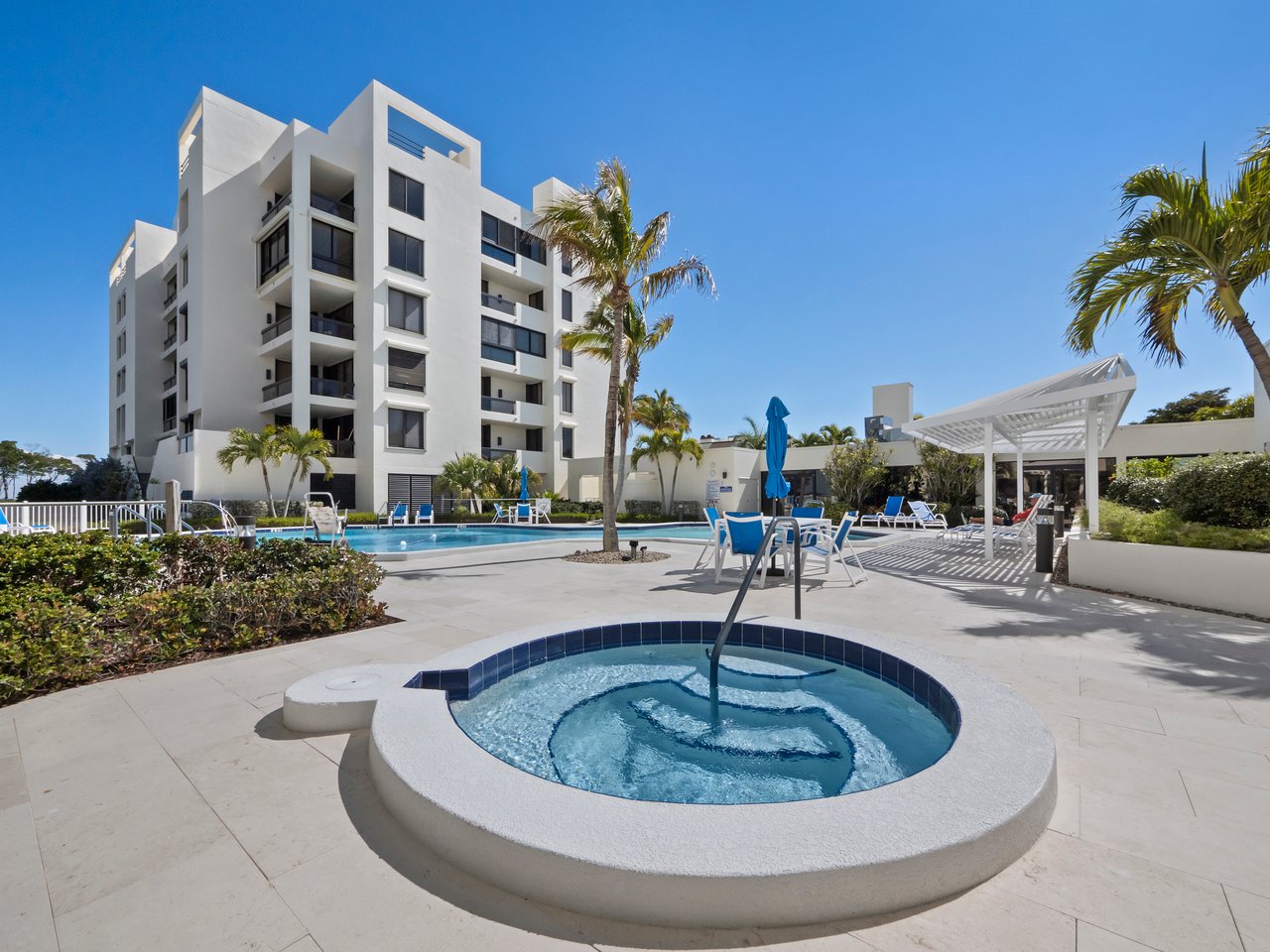 Fairway Bay