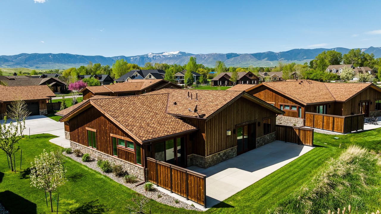 5 Creekside Lane