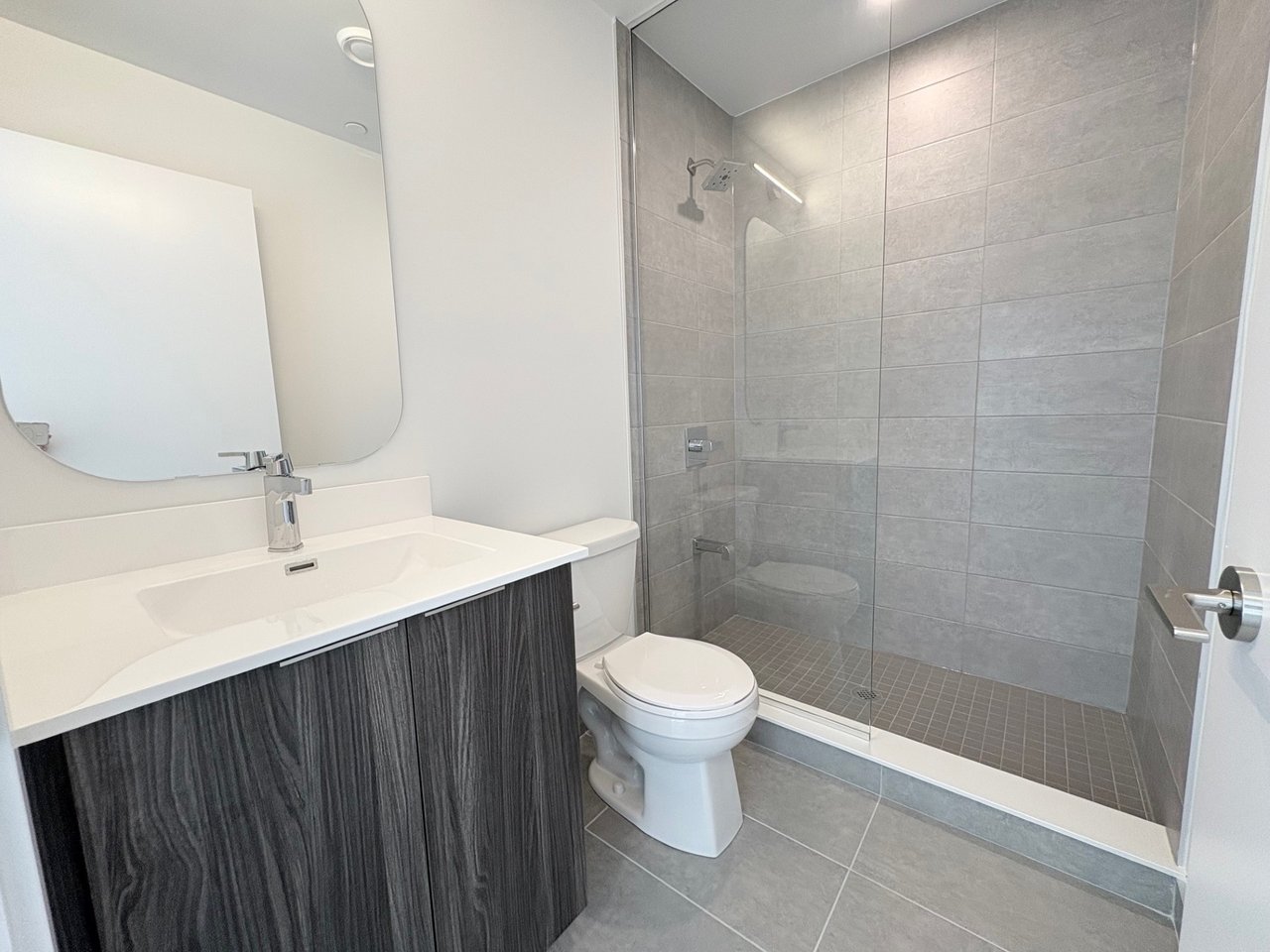15 Richardson Street 826