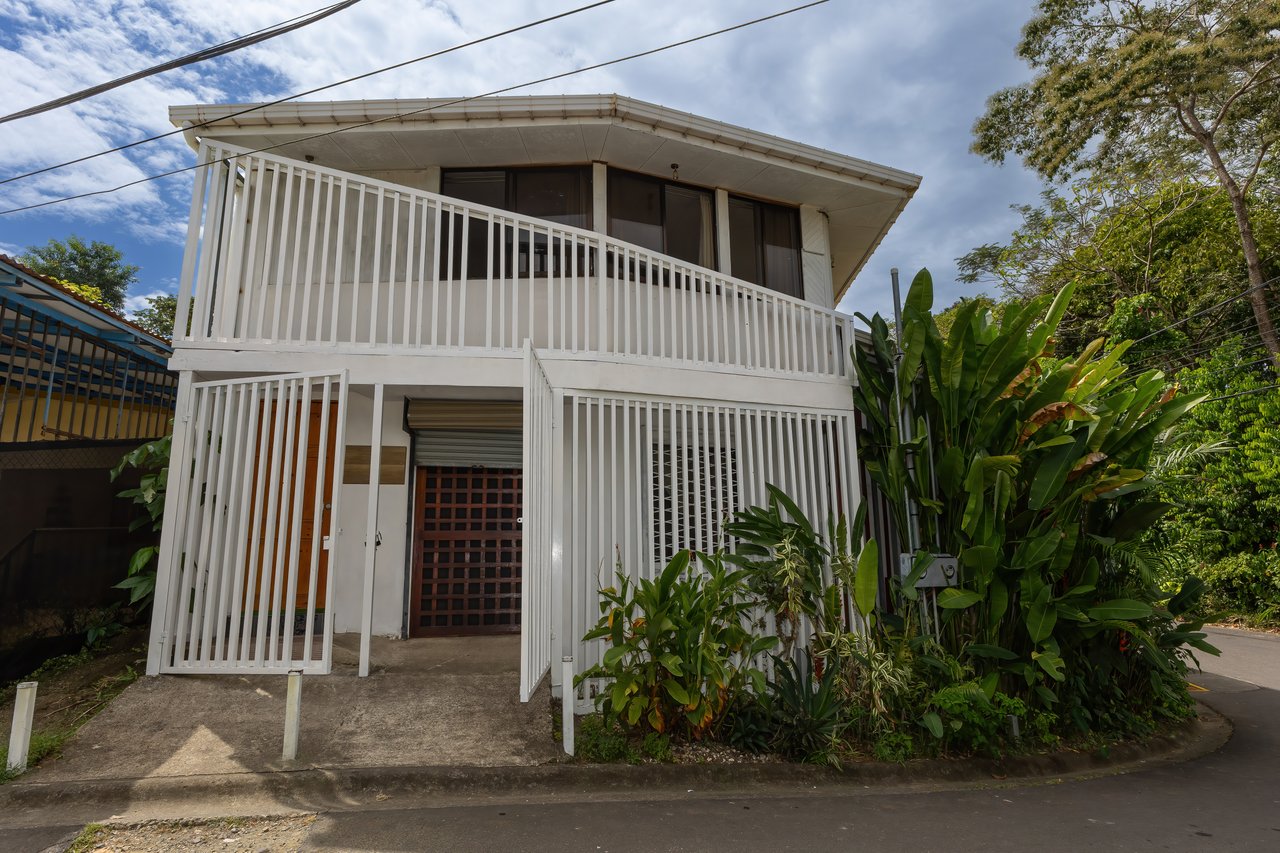 Charming 3-Unit Property: Income-Generating Investment for Sale in Manuel Antonio