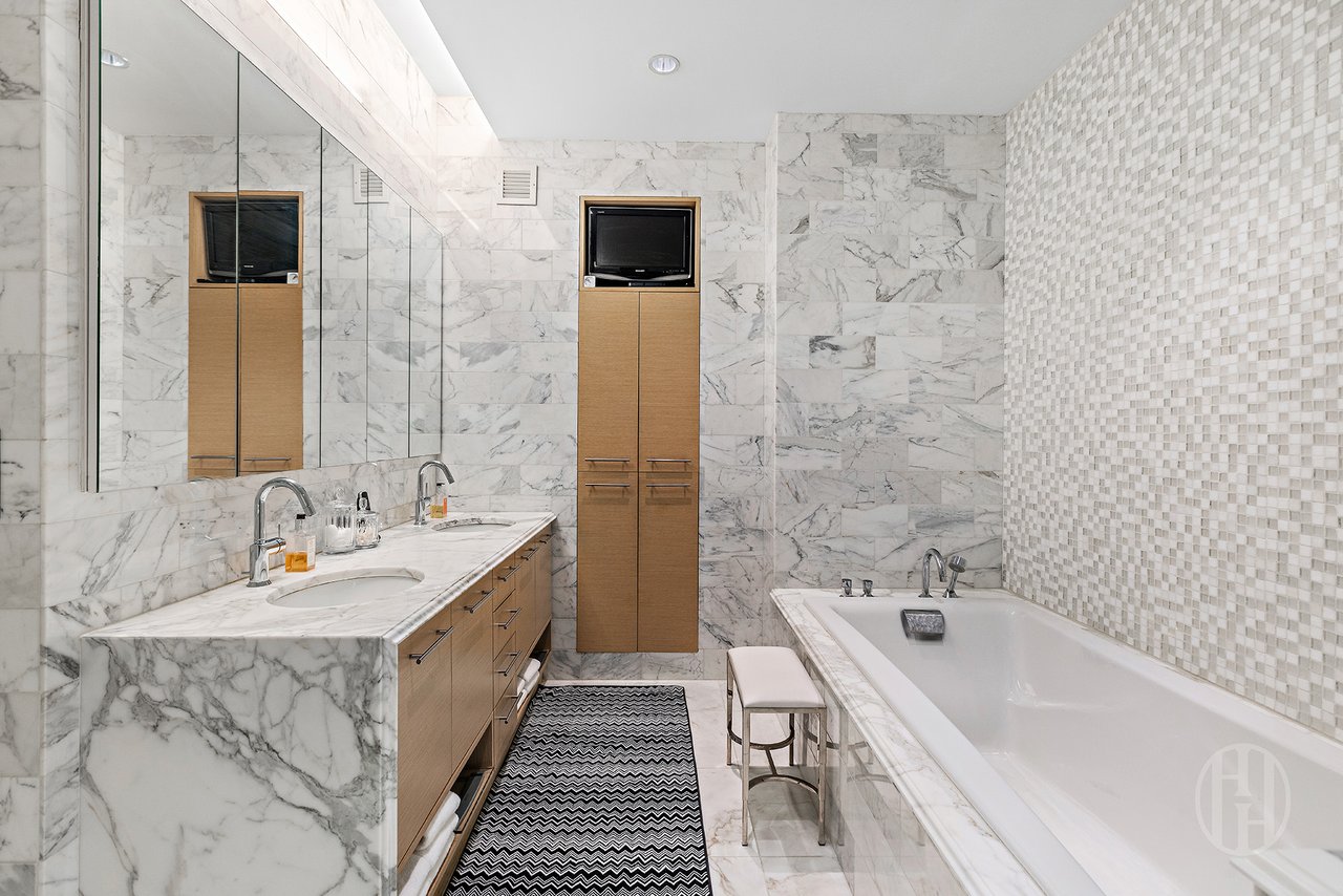 310 East 53rd Street #16C