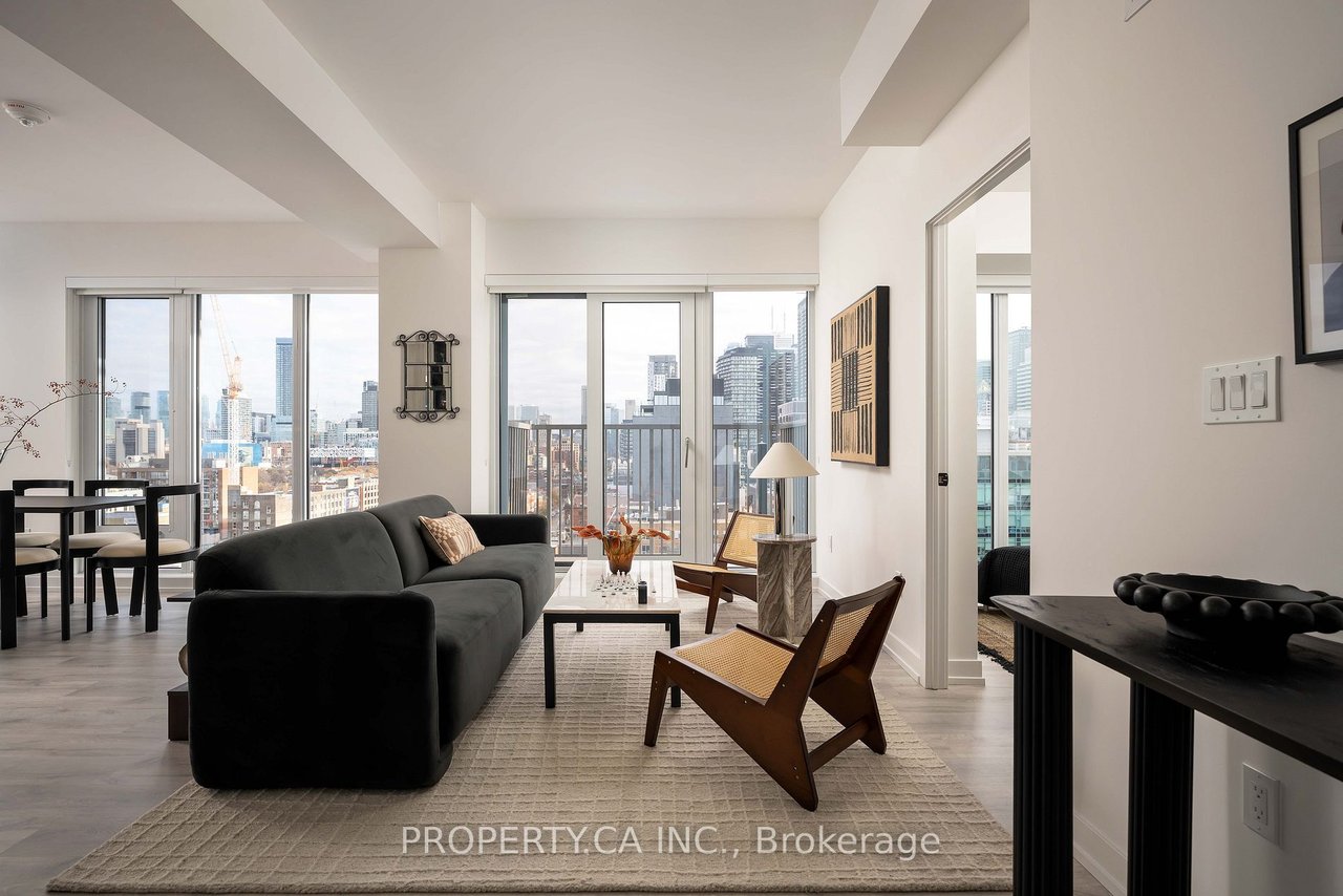 LUXURY LIVING AT RUSH CONDOS 