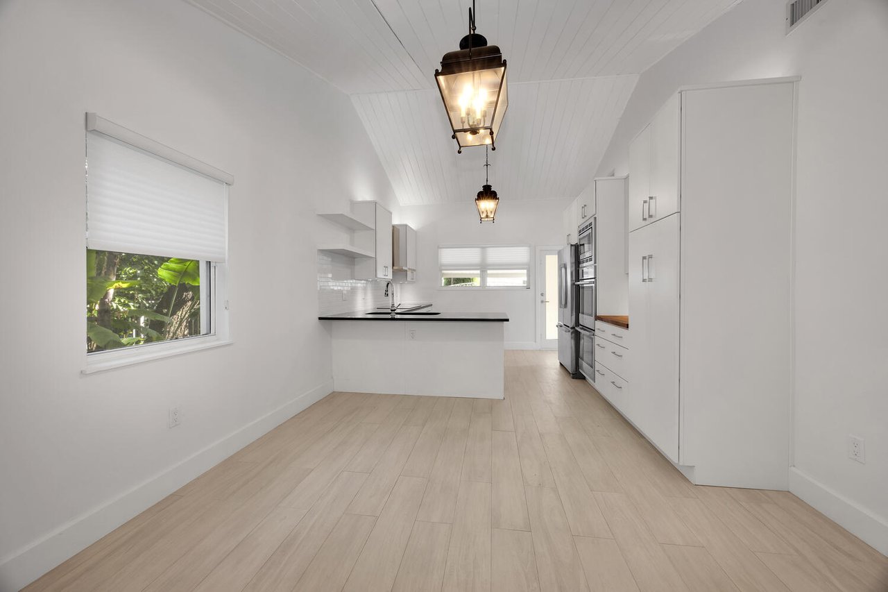 The Oak Haven - The Perfect Coral Gables Home