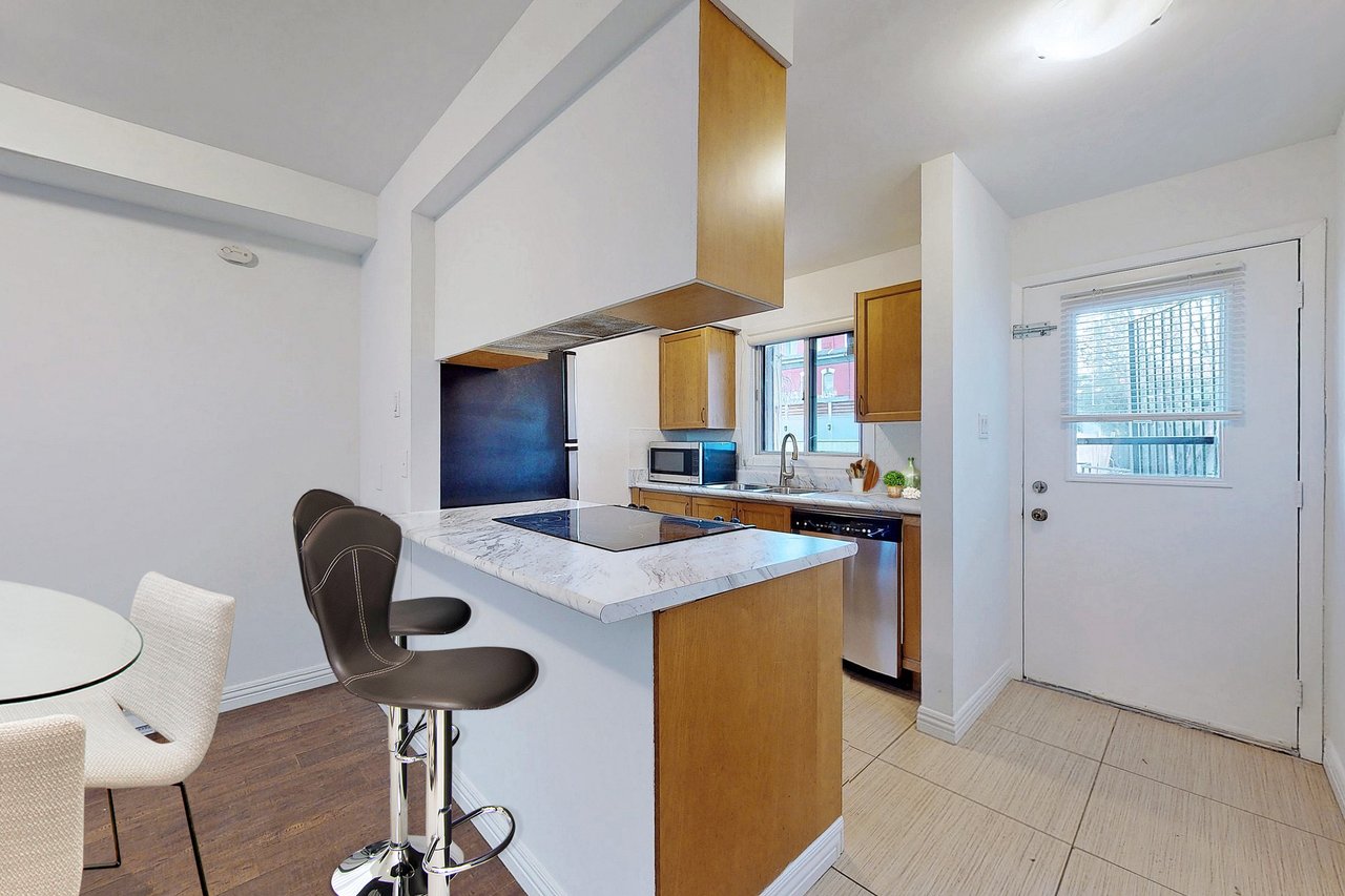 Queen Street East Family Townhome