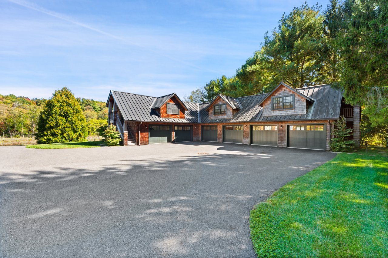Brook Hollow Farm