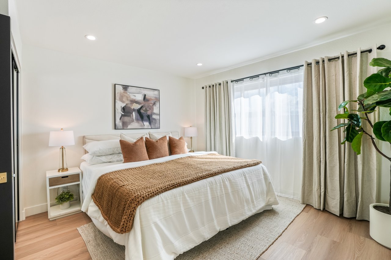 25802 Sycamore Ln, Laguna Hills, CA 92653