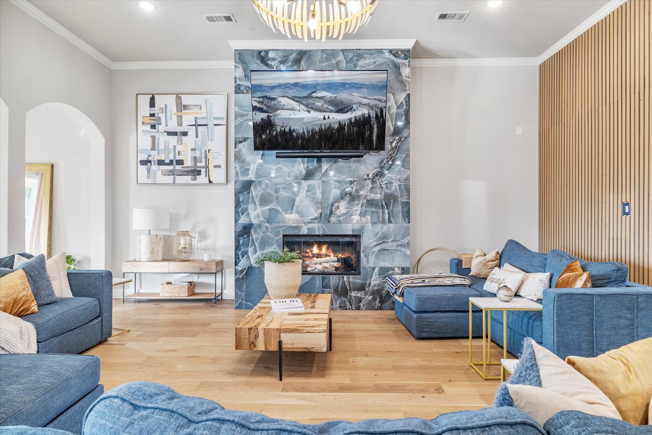 Modern Luxury at 1414 Tucker