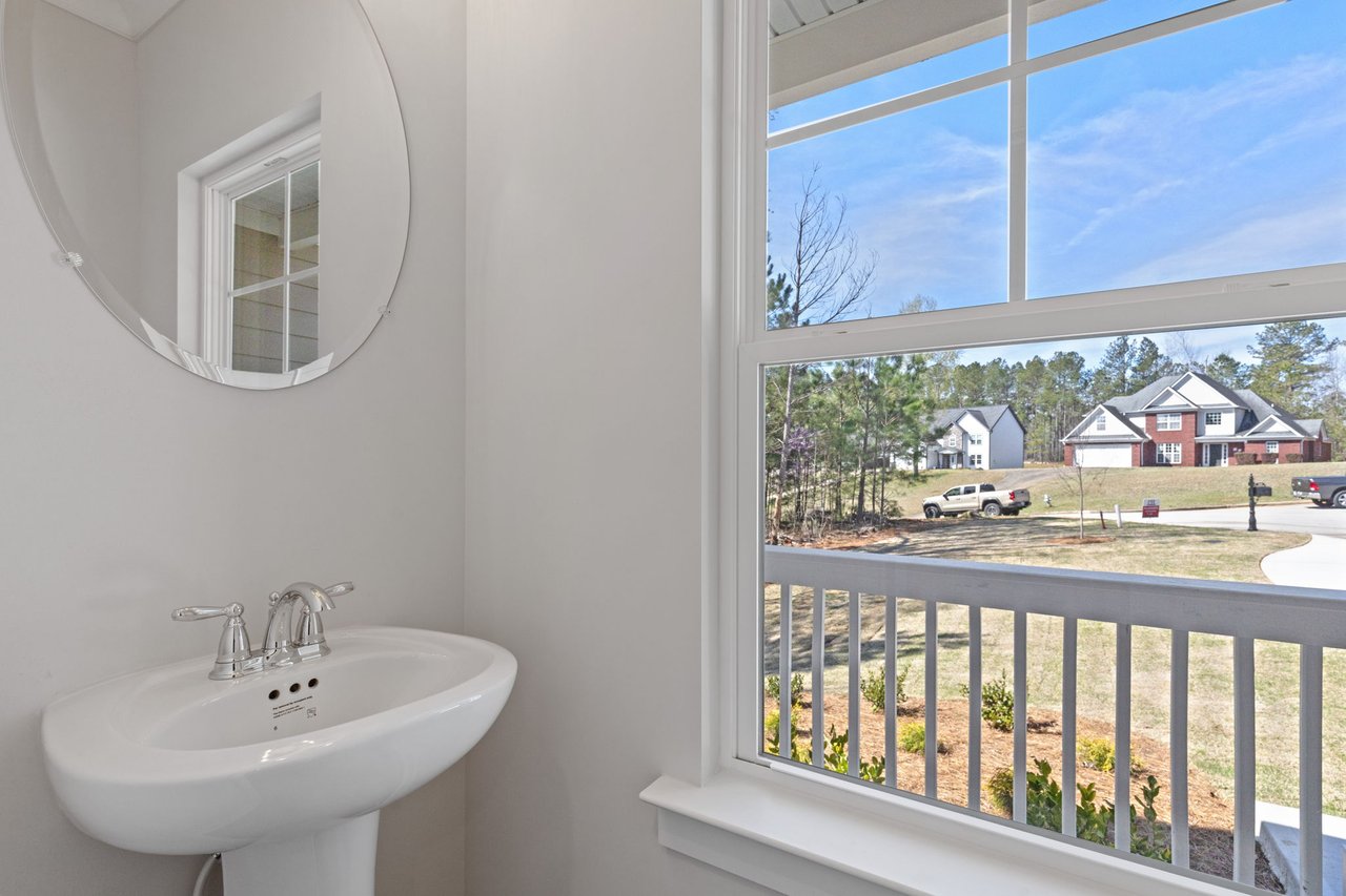 688 Shoals Trl