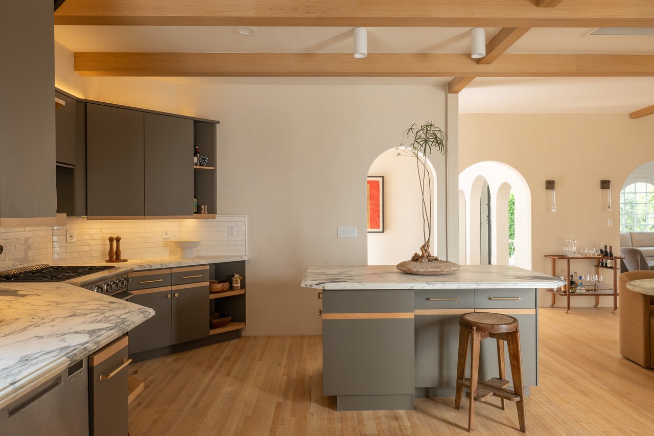 330 N Arden Blvd, Hancock Park