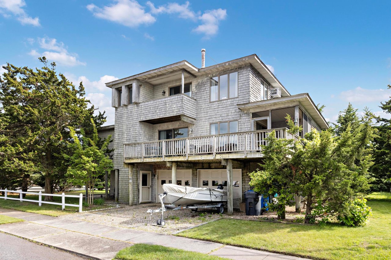 300 Norwood Avenue