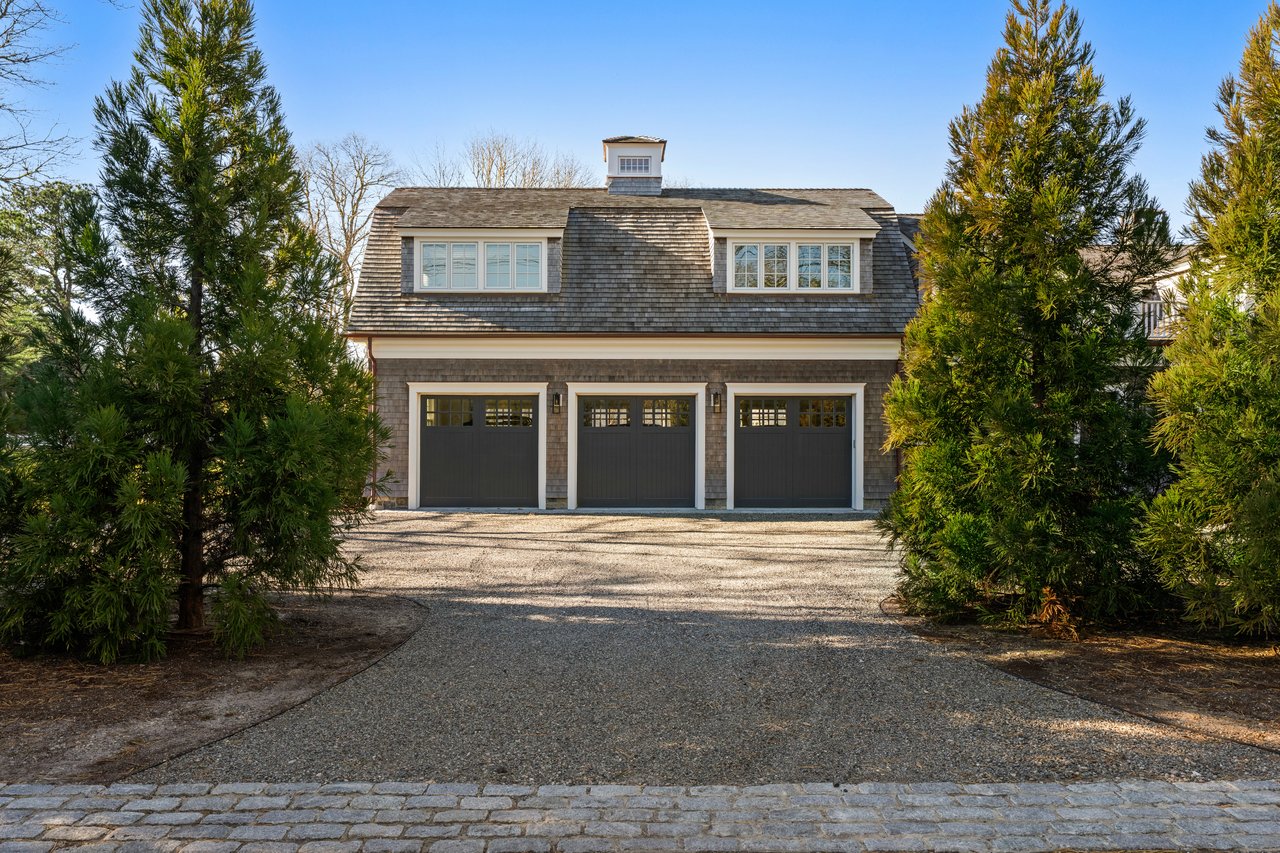 Stunning Residential Estate in Osterville 