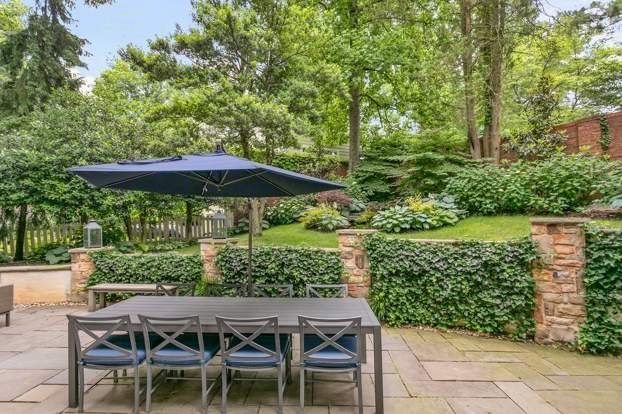 5025 Linnean Ave NW, Washington, DC 20008