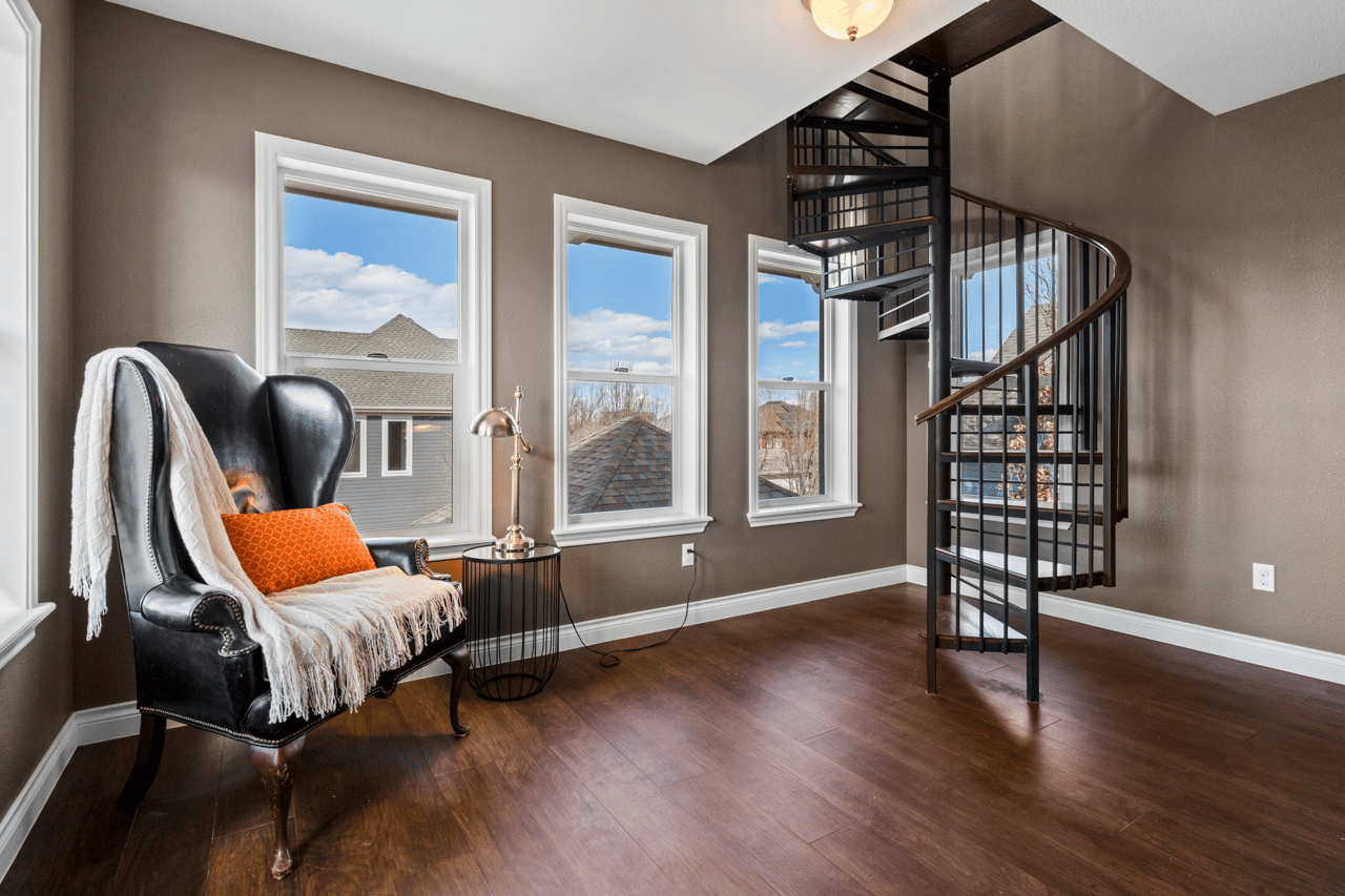 Just Listed: Welcome to this Lovely Central Park Home!