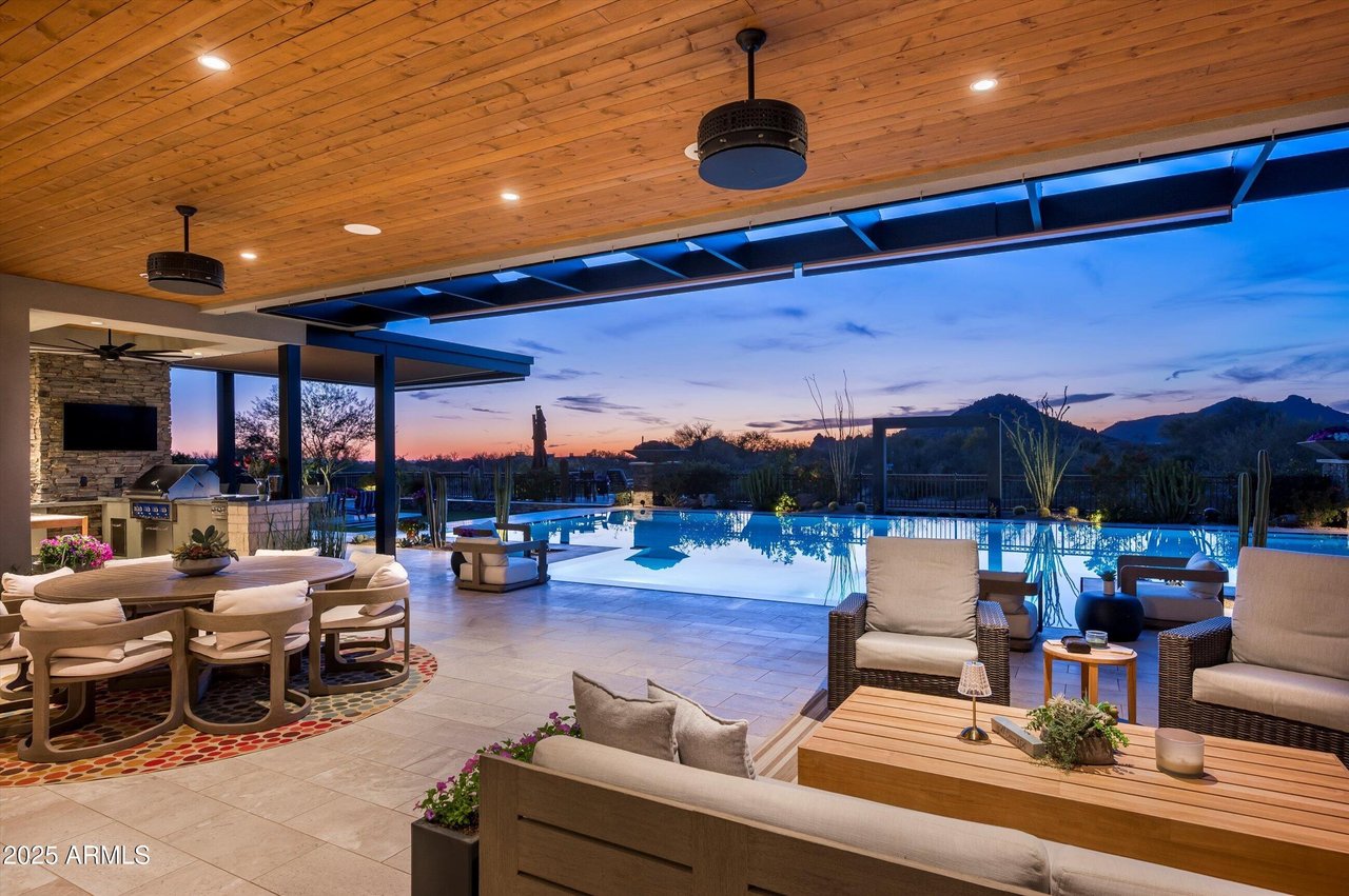 8328 E WHISPER ROCK TRL