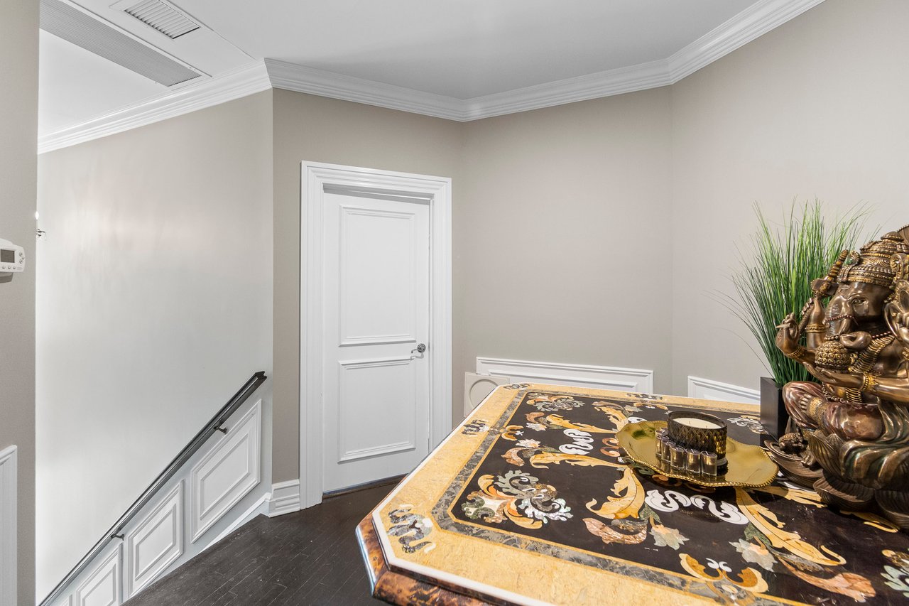 85 Sherwood Rd