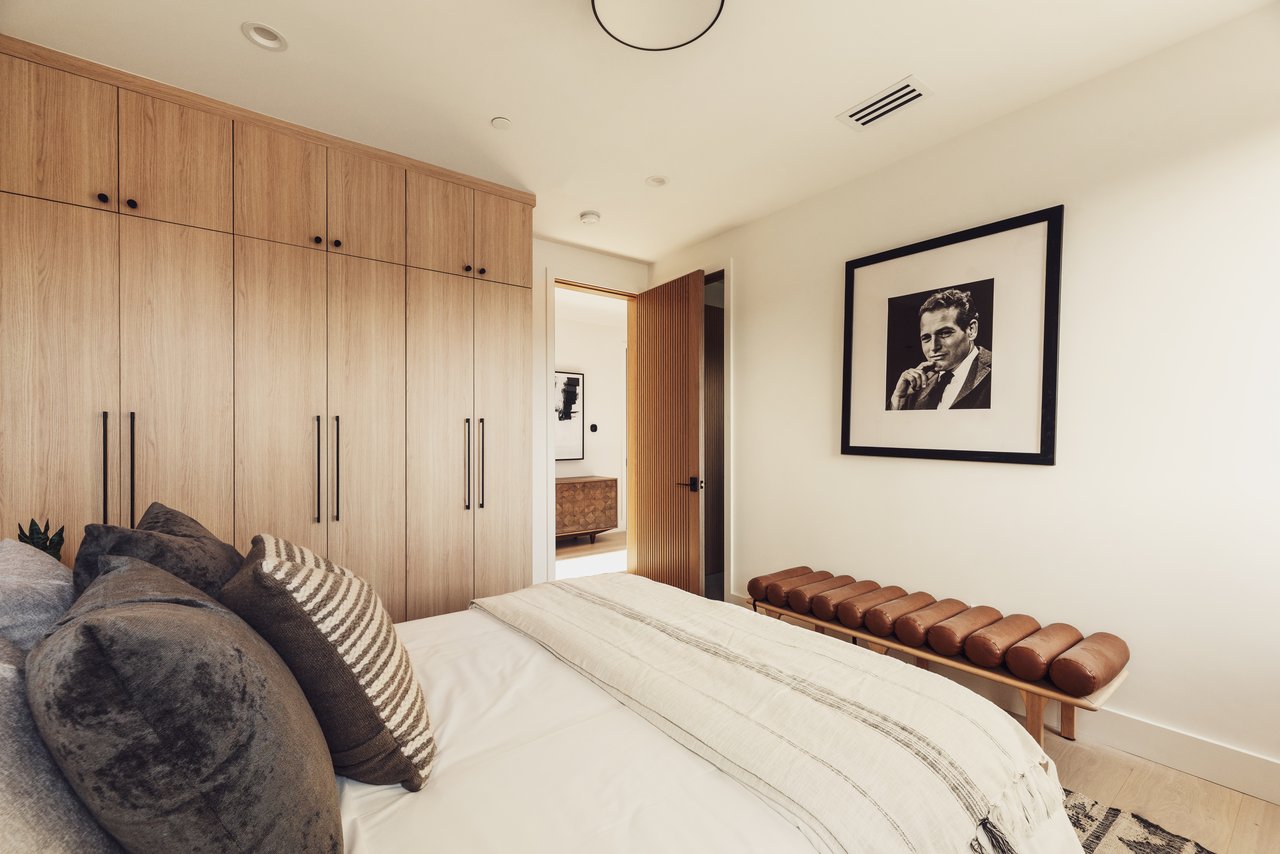 2115 Walnut Ave, Venice