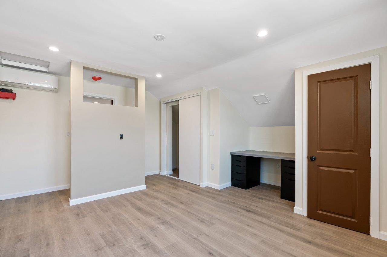1810 Westmoreland Blvd, Los Angeles
