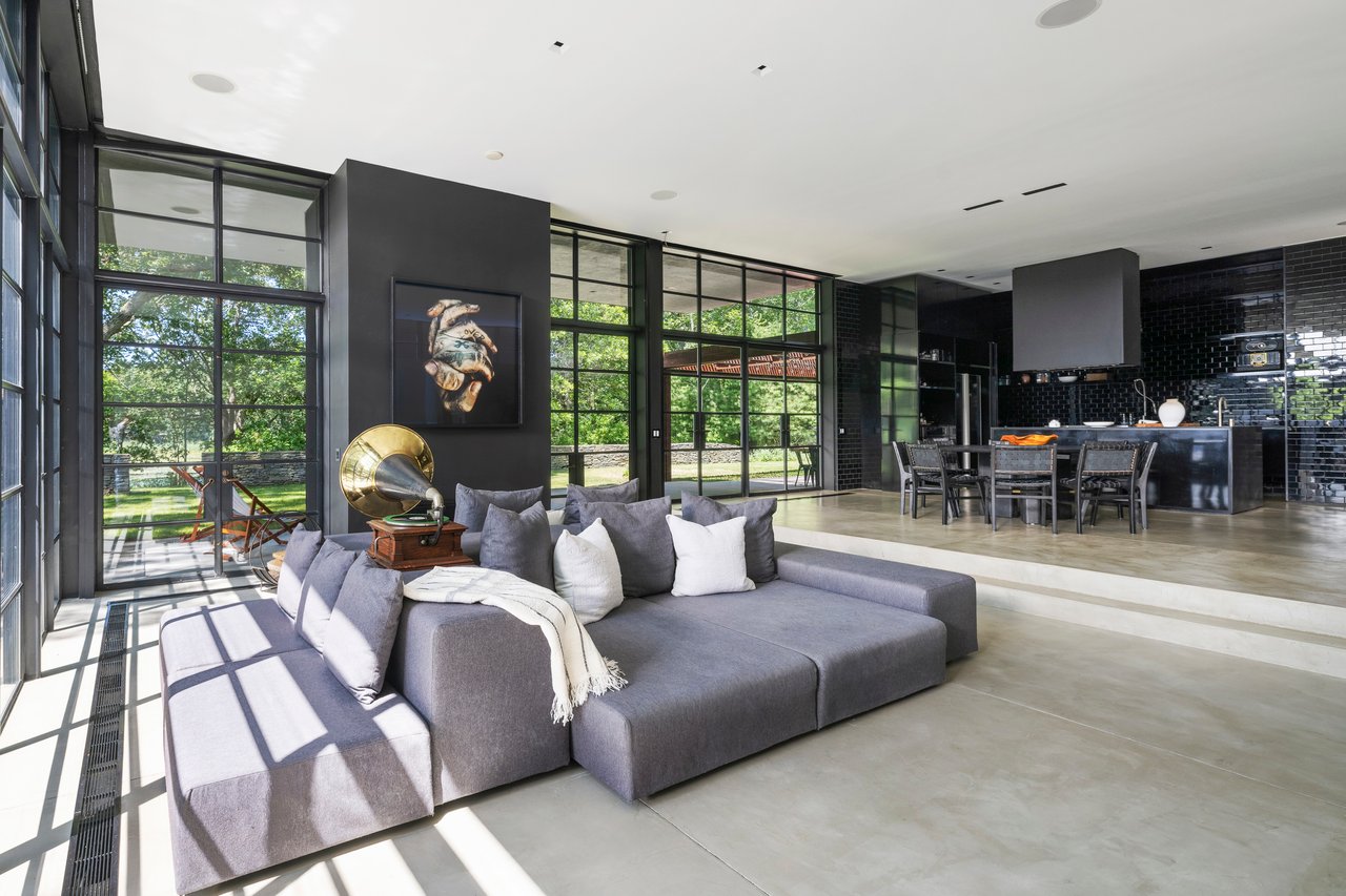 73 Laurel Lane, Sag Harbor 
