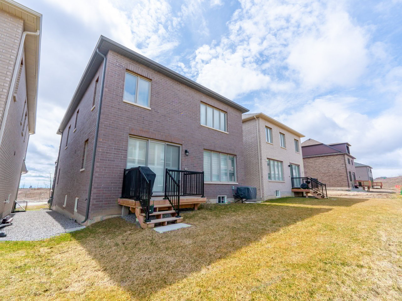 14 Longworth Avenue