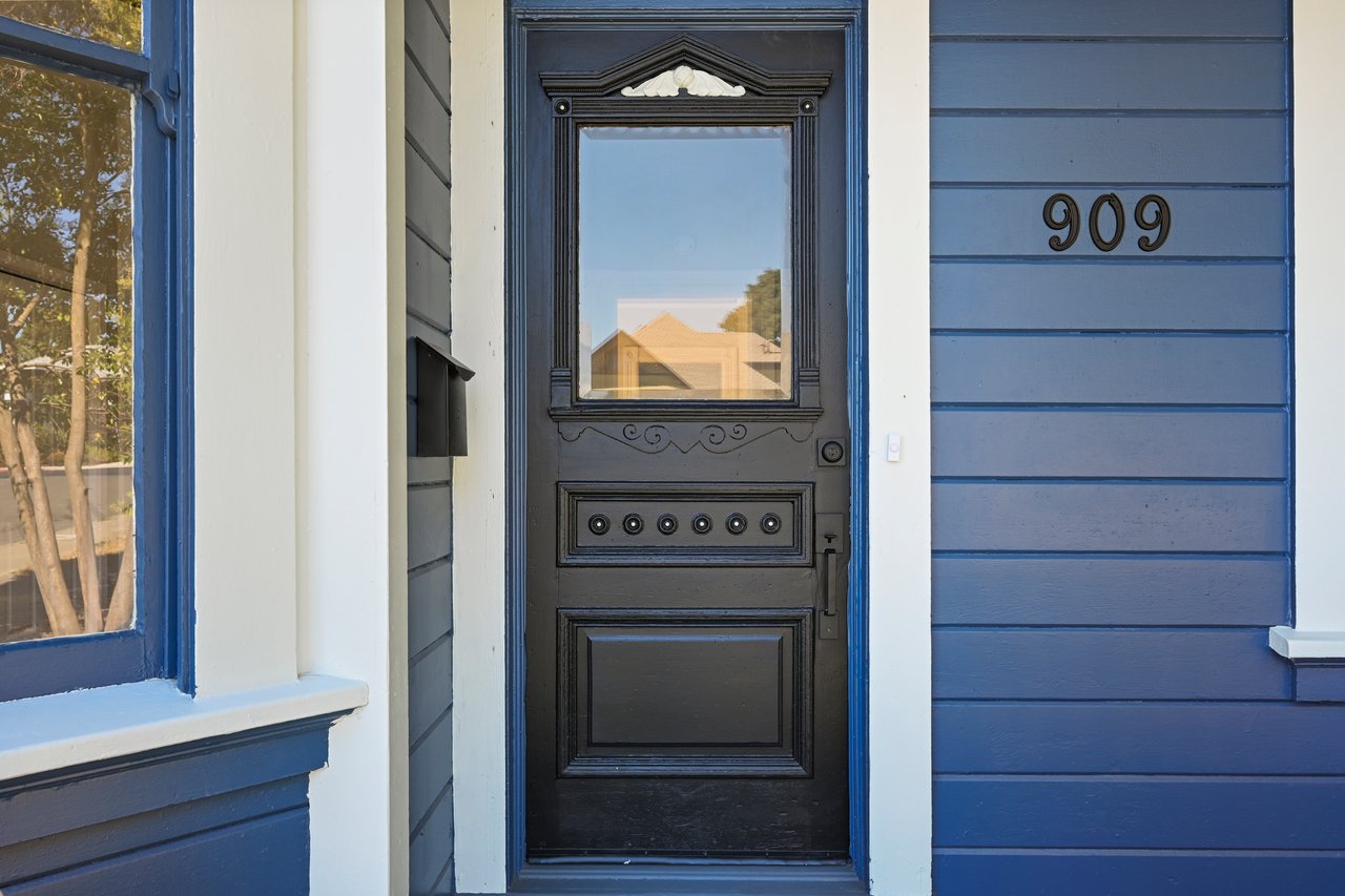 909 Capitol Street 
