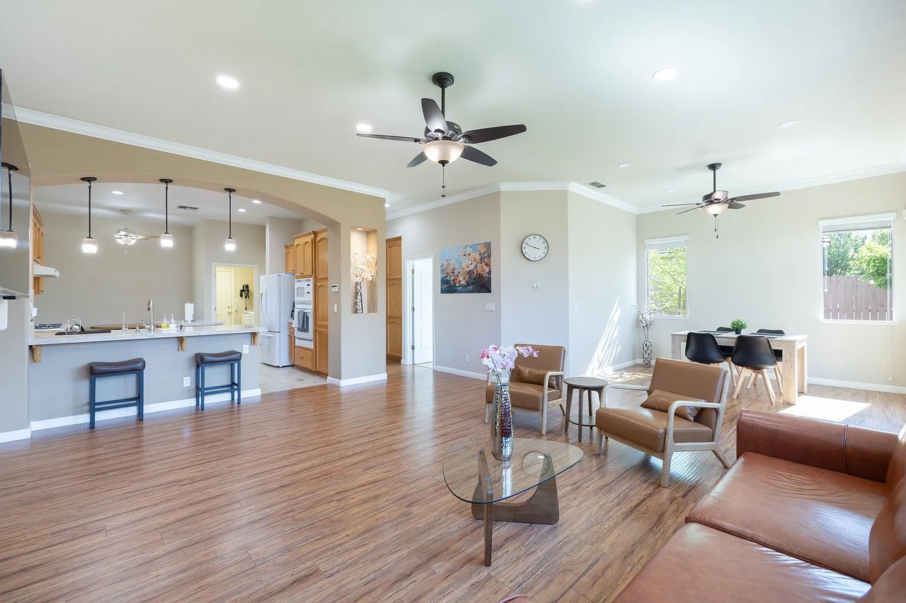 2121 Mullen Ct
