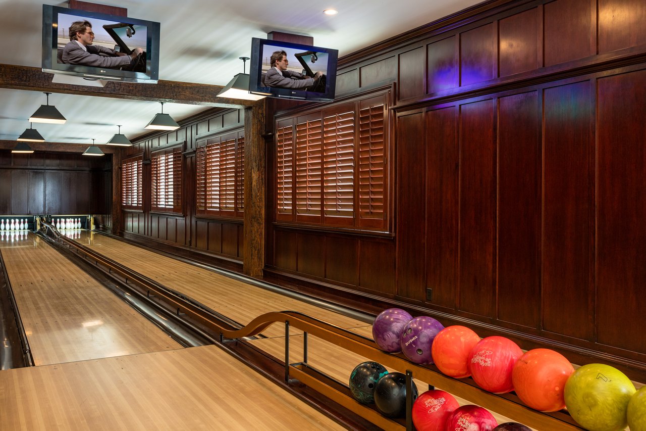 9555 Heather Road, Beverly Hills