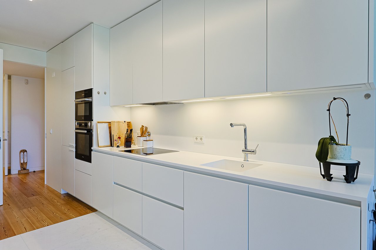 Elegant 2-Bedroom Apartment in One Living Cascais with Premium Amenities