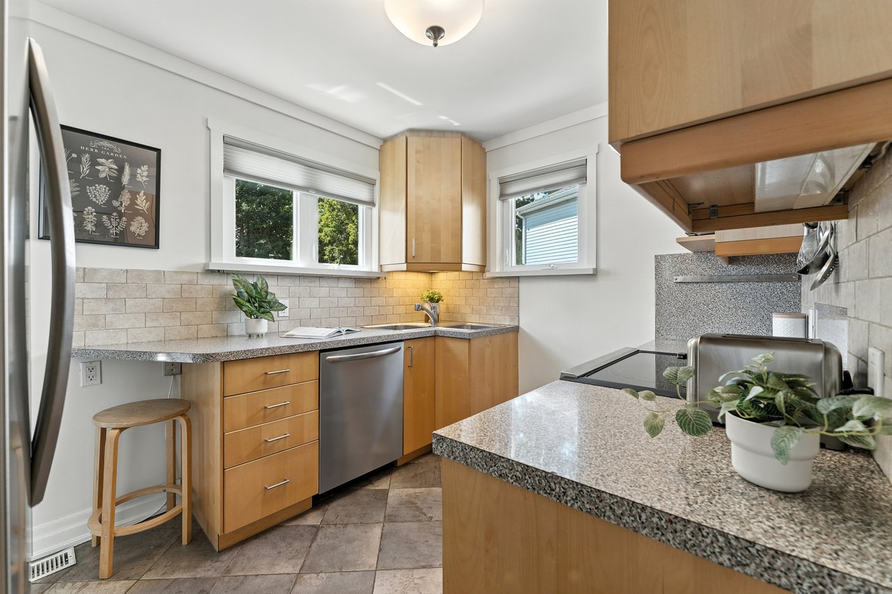 4 Fulham Dr