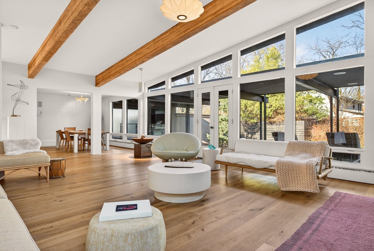 Inspiring MCM Residence