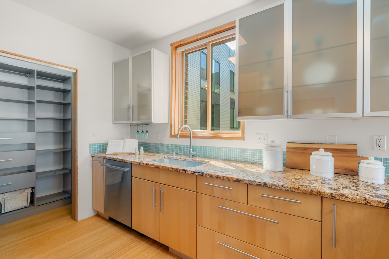 Harvard-Belmont Living on Capitol Hill 