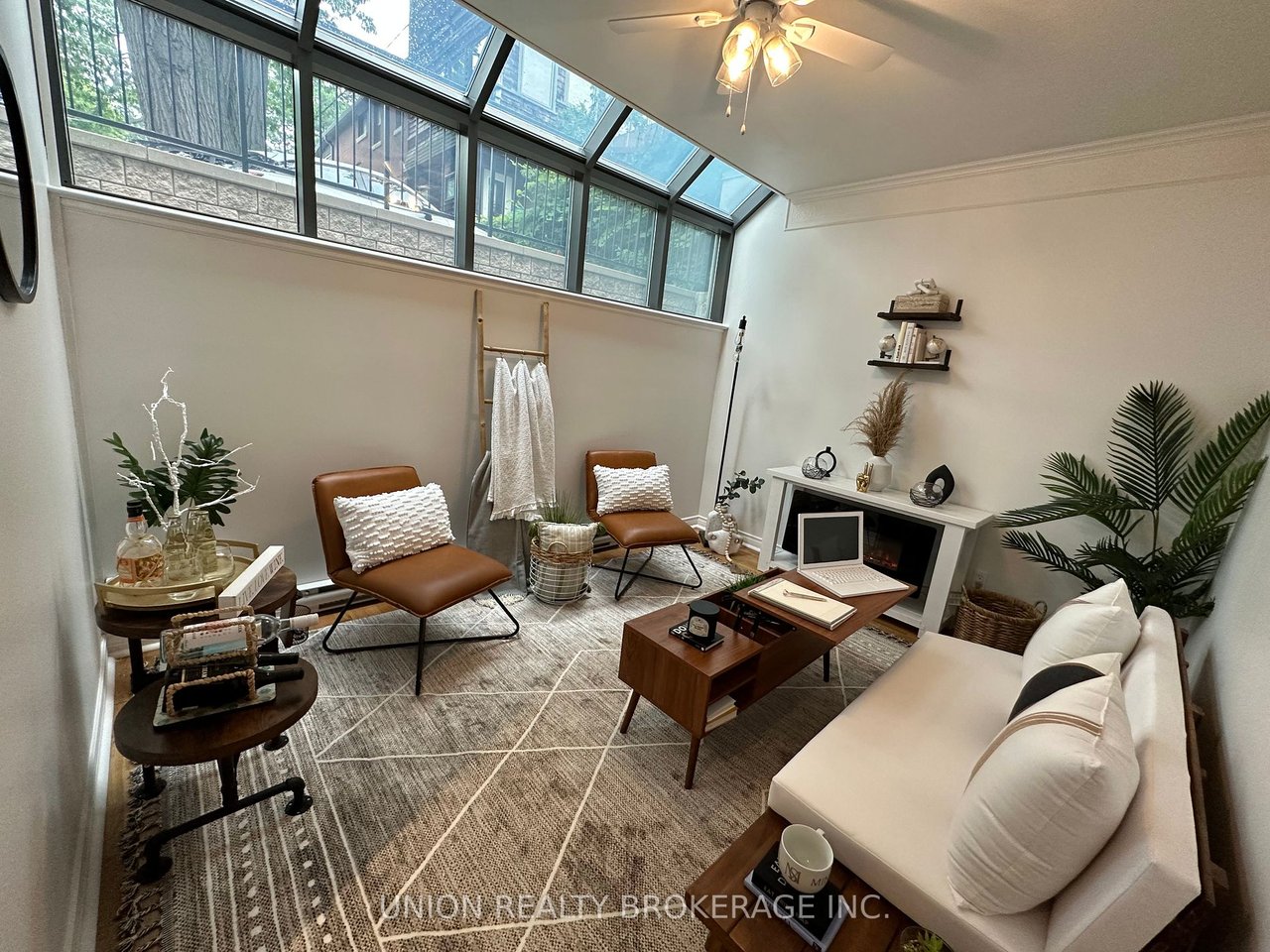 15-21 Glenfern Ave, Ste 1