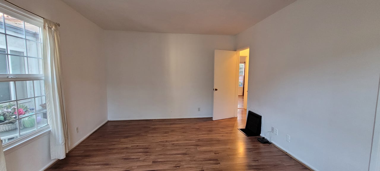 4 Units in Los Angeles