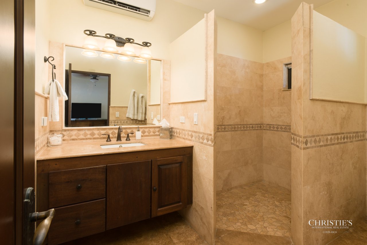 Casa Playa Bonita | Beachfront Luxury Estate in Playa Flamingo