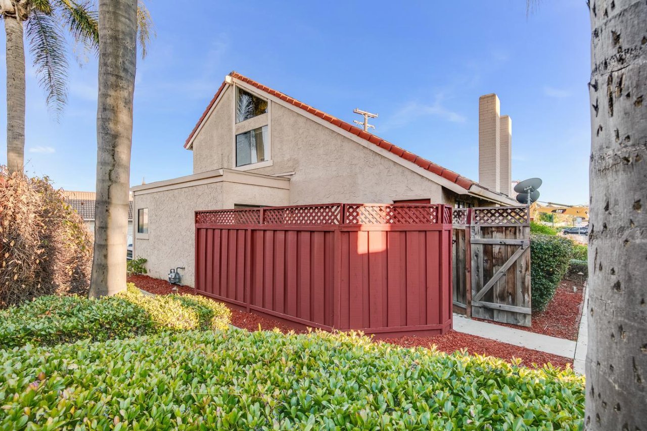 2177 Hogan Dr