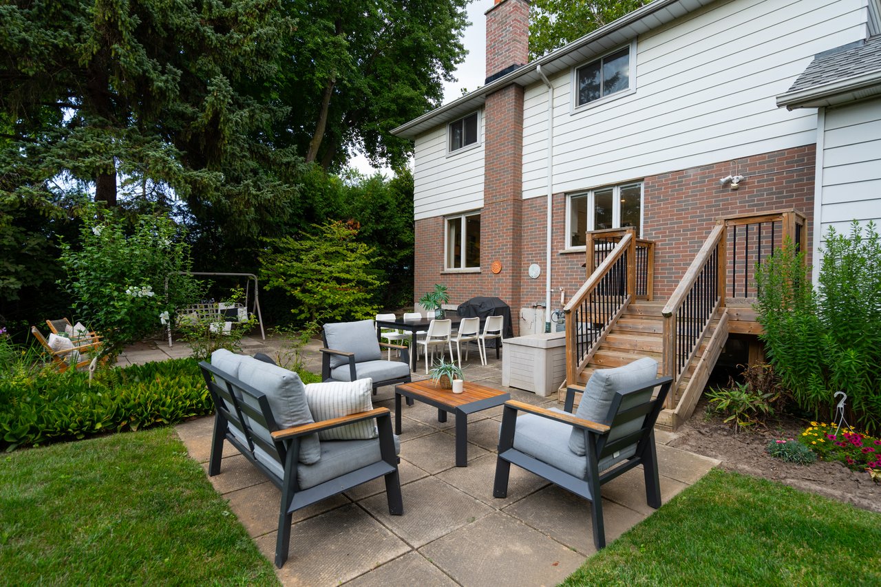 28 Monmouth Crt