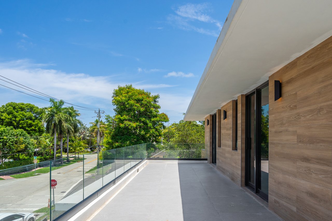 4430 Nautilus Drive, Miami Beach, FL 33140