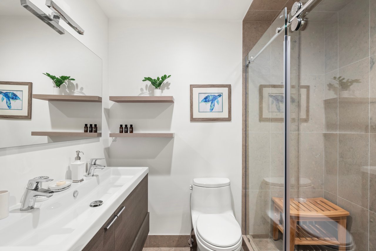 Beautiful Mountain Contemporary Townhome in Aspen Central Core