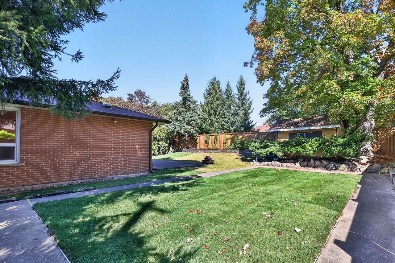 2389 Frayne Crt