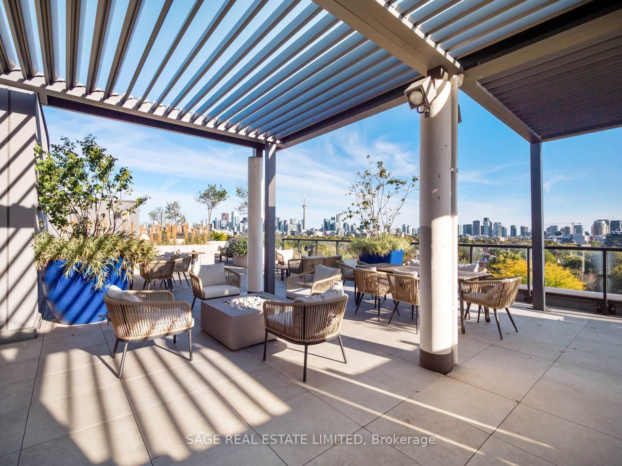 THE CARVALO ON COLLEGE PENTHOUSE