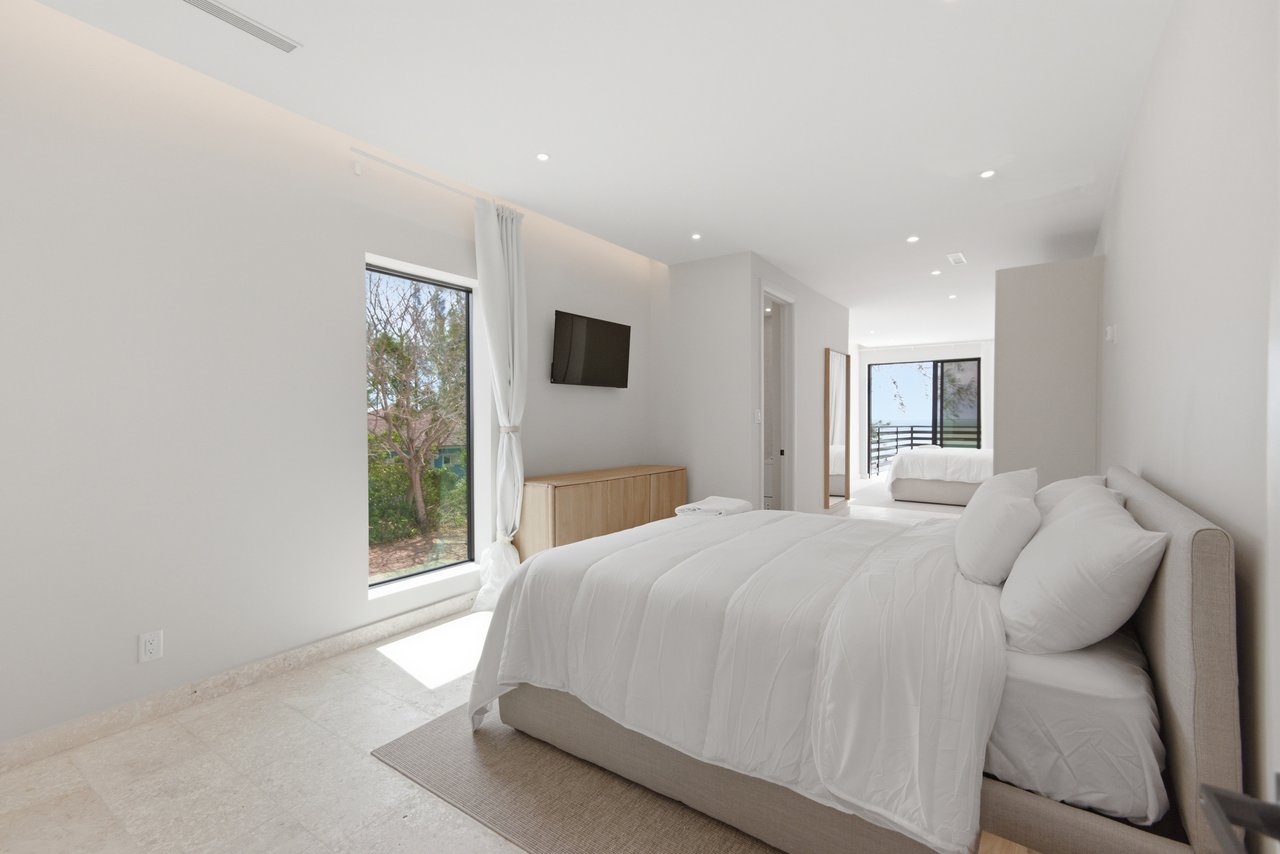 Villa Sol, Adelaide Beach