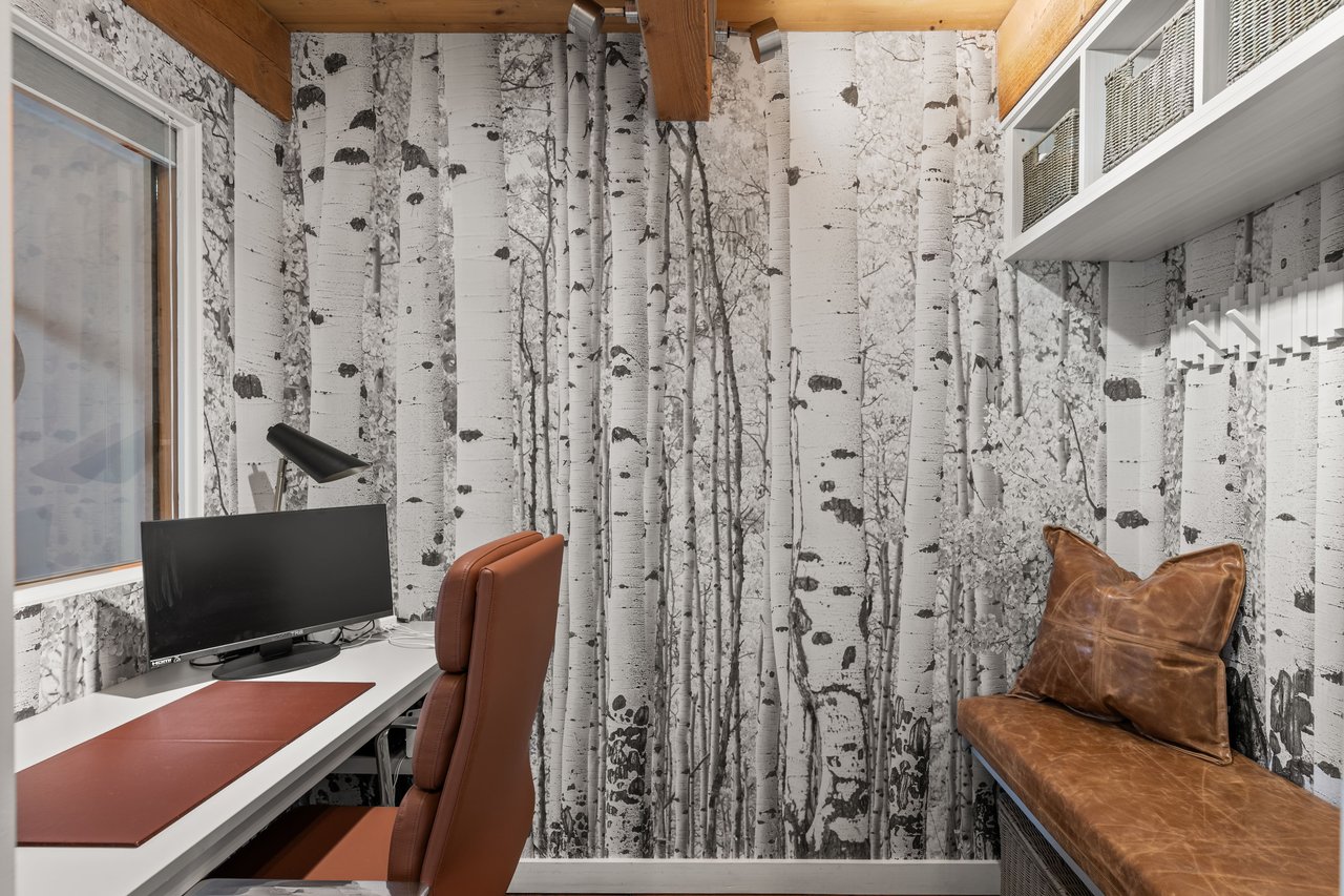 Stunning Townhome in the Heart of Downtown