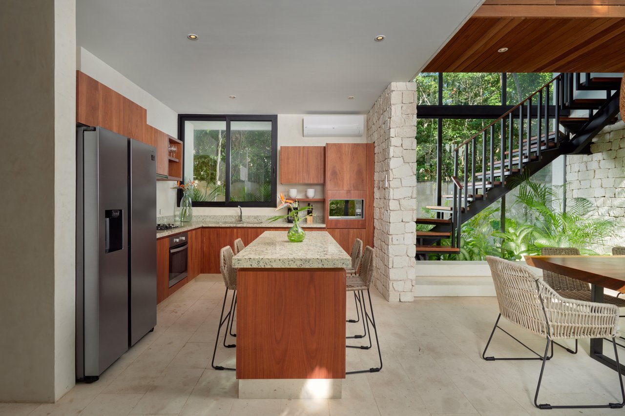 Casa Thomas | 3BR Jungle Villa with Rooftop Pool