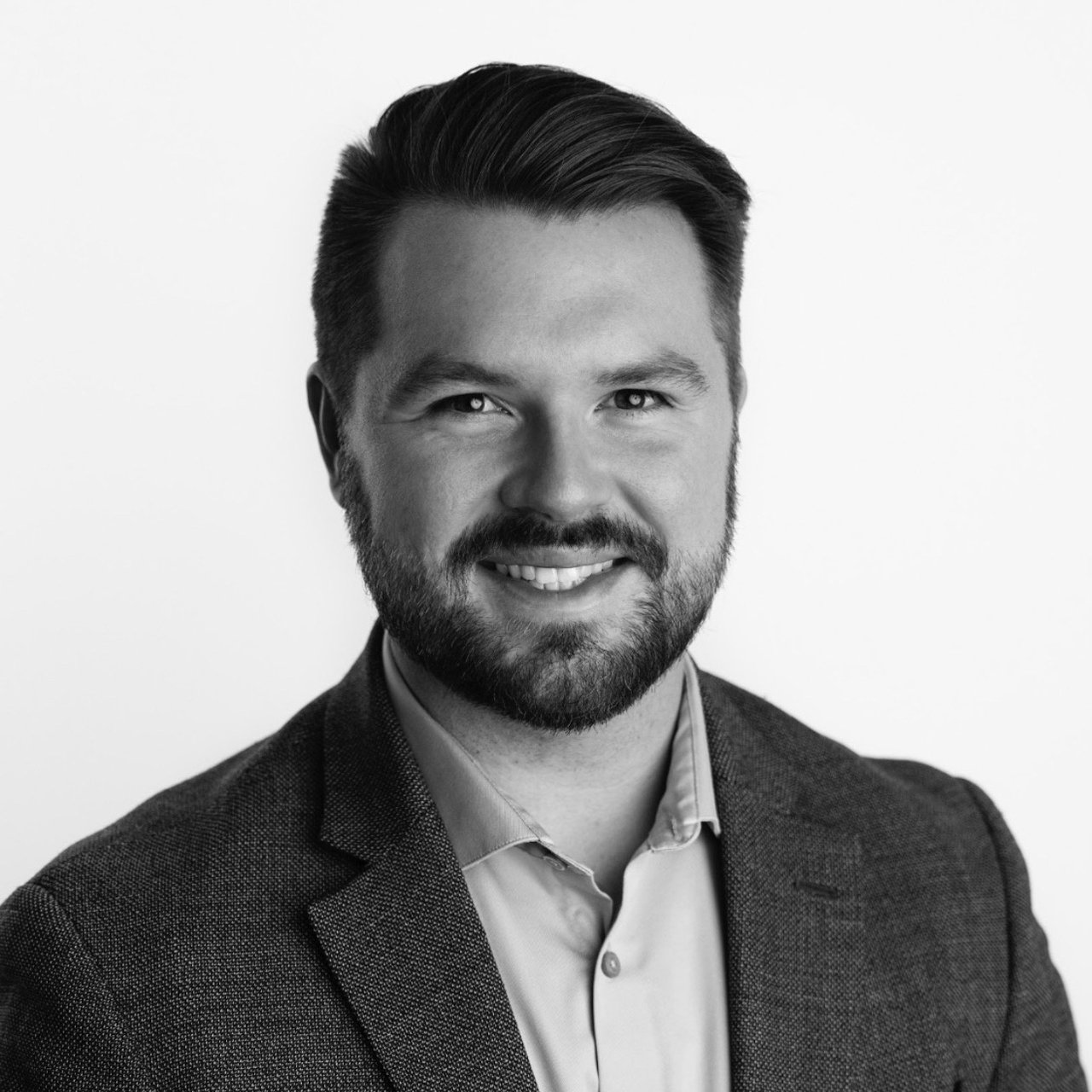 Alex Bohanek Algonquin, IL Real Estate Agent Headshot