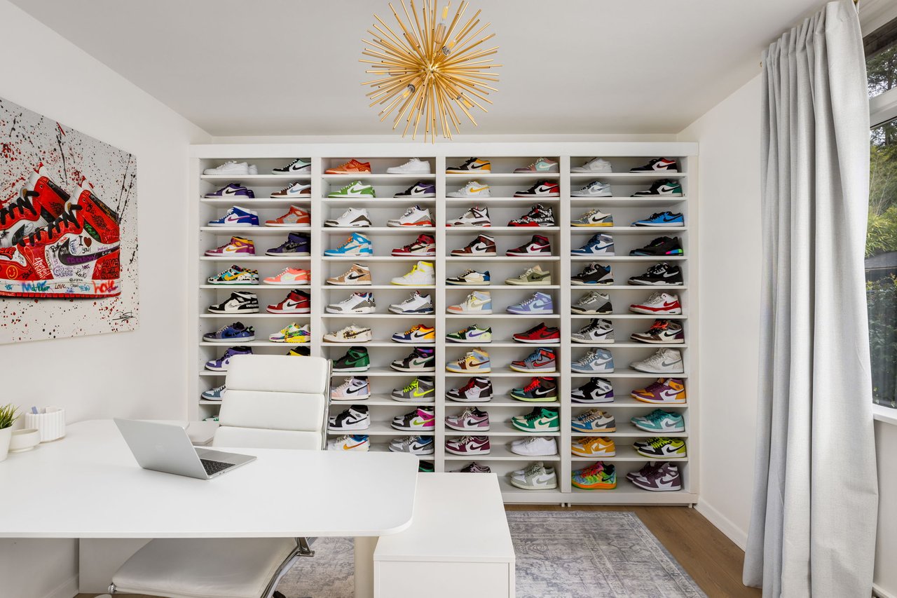 Now Available - Mid-Century Modern Oasis 