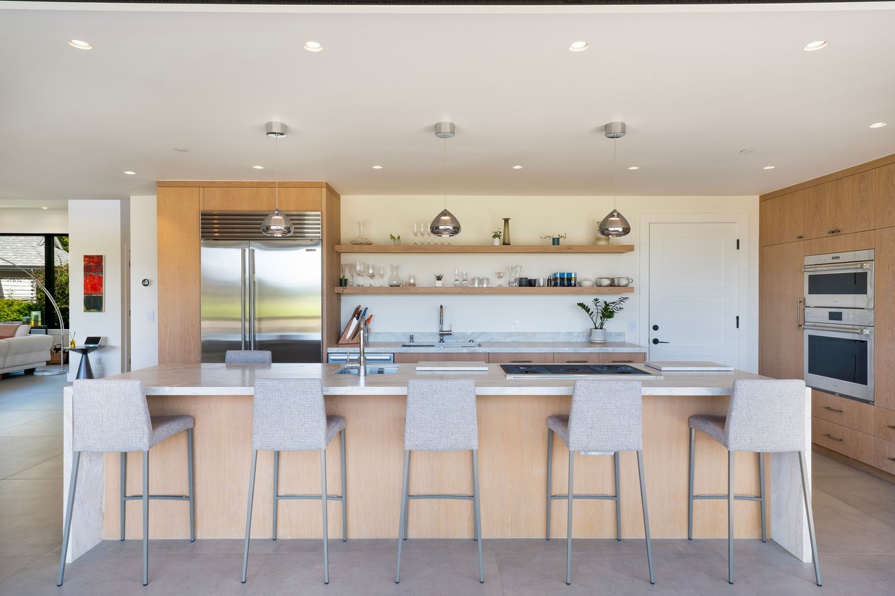 Contemporary Grove