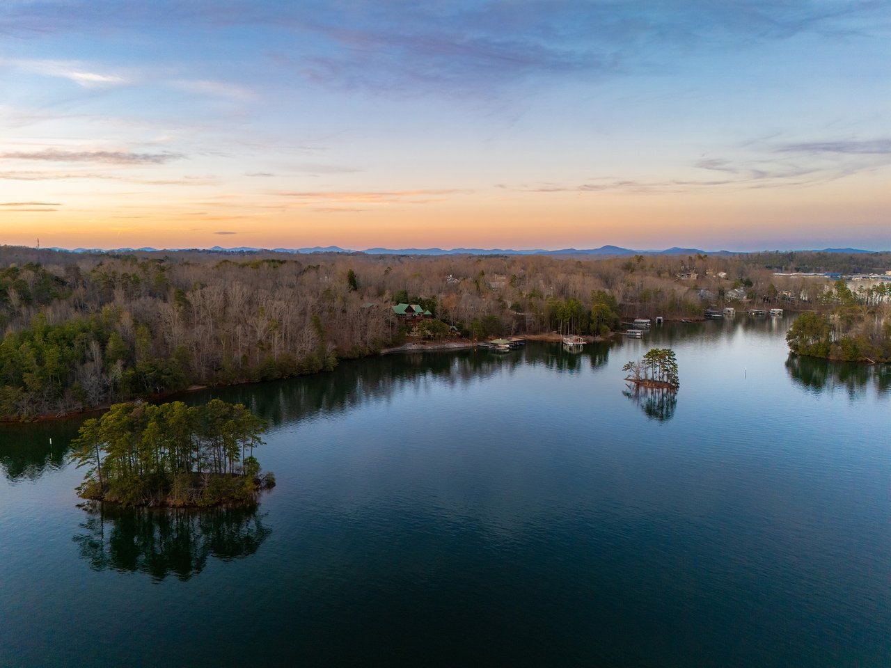 3406 Thunder Point