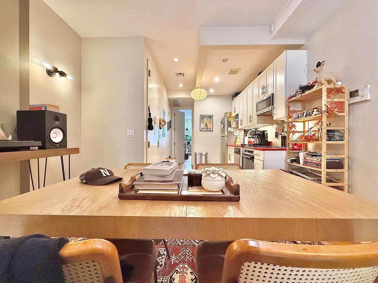 250 Melrose Street 2L