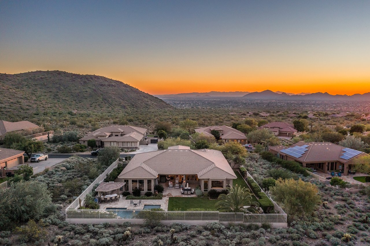 11368 E WINCHCOMB Drive