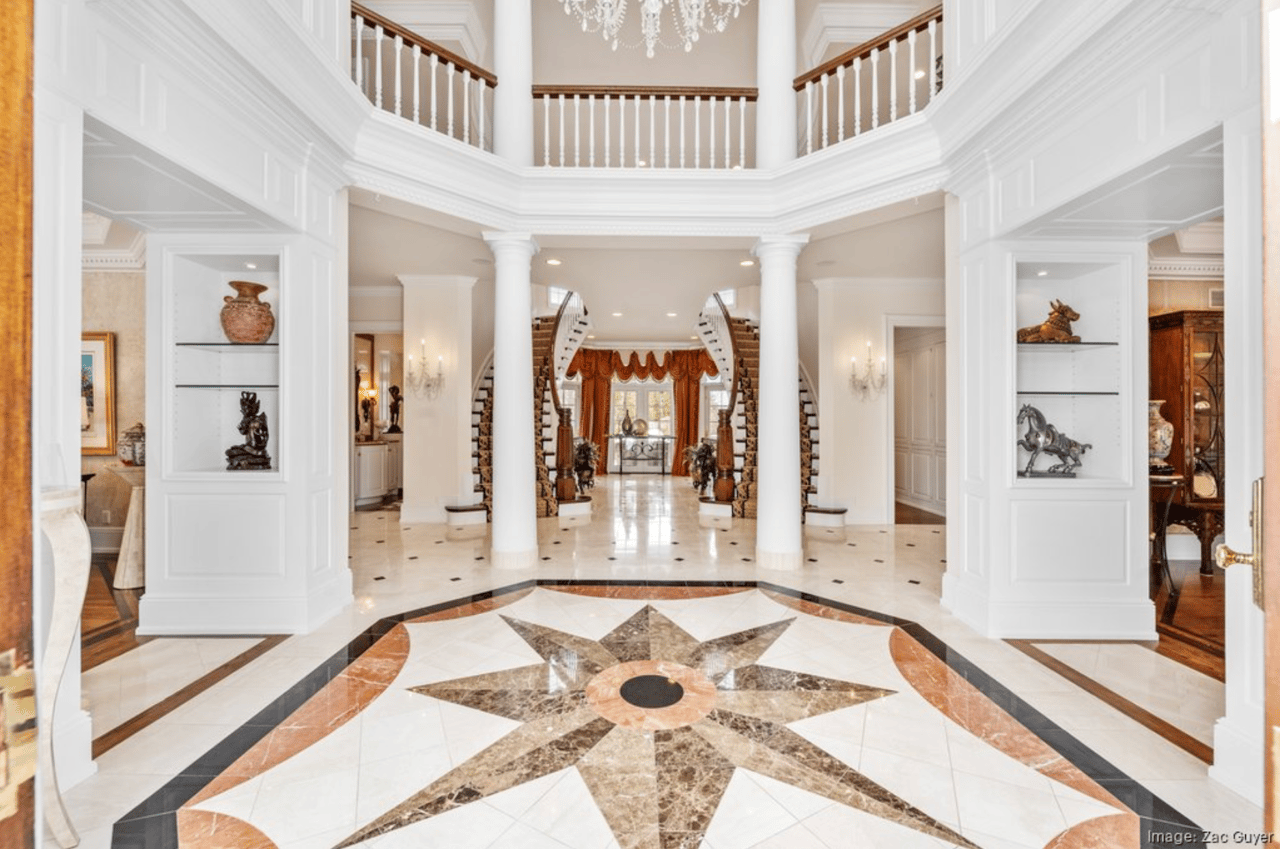 $4.5M Indian Hill mansion with accessory structure hits market in a rare opportunity