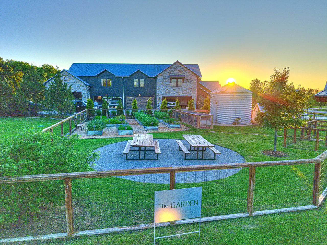 Listing of the Week: 9225 Farmhouse Lane in Arcadia, Oklahoma - Wyatt Poindexter - The Agency